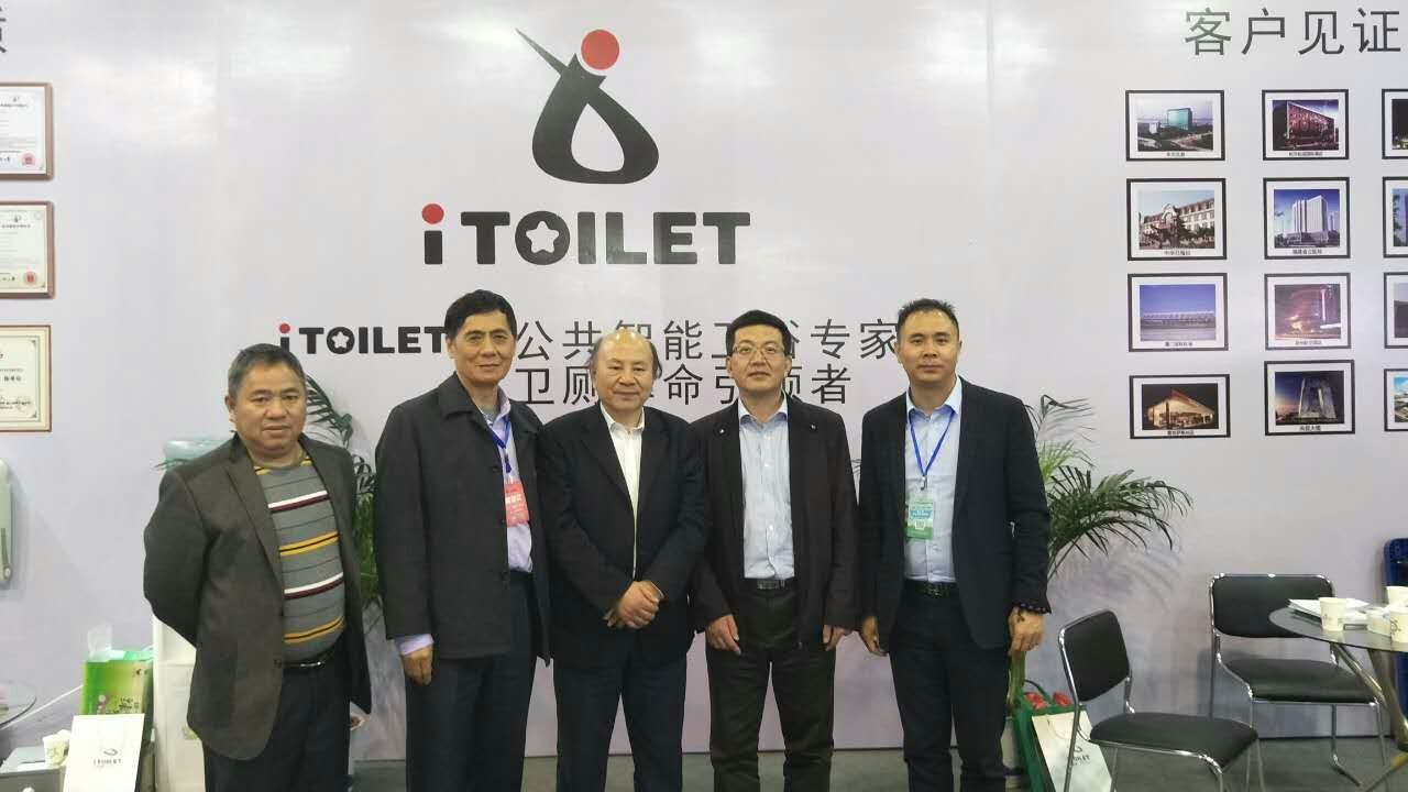 1480056544786879.jpg 769954264850772752.jpg